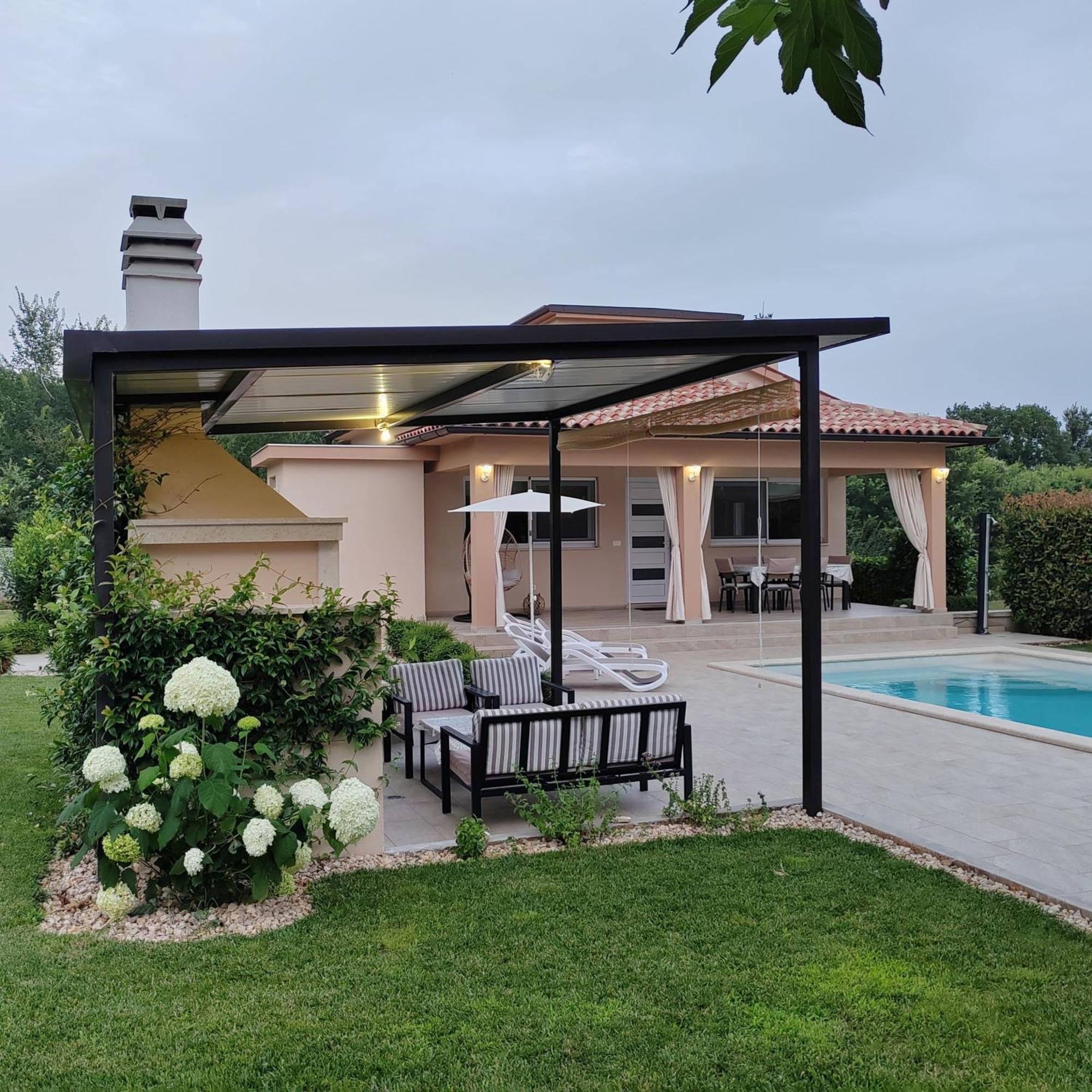 Villa Mila Rovinj Exterior photo